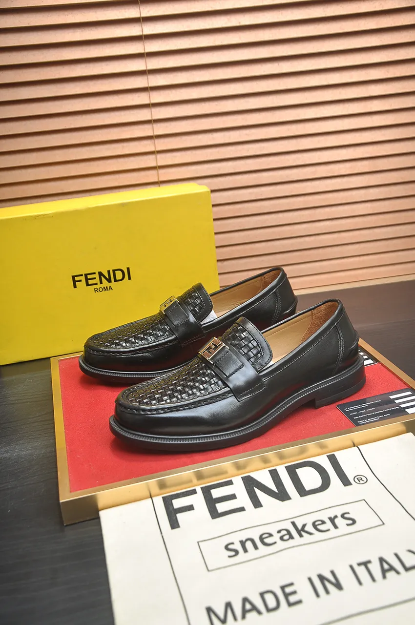 Men's shoes 💰500💶 [FENDI] The latest high-end men's shoes in Hong Kong! Original quality. The upper is made of imported cowhide material and cowhide lining! Super comfortable on the foot, original wear-resistant outsole, luxurious, fashionable, casual and versatile! Size: 38-45 (45 customized)